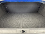 【トランク】積み込みやすくて、たっぷり積める荷室です。シートアレンジできるものは、乗車人数と荷物の量や大きさによってシートを動かすことができるので、より快適なドライブが可能です!