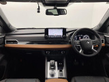 アウトランダー PHEV 2.4 P 4WD 本革シート