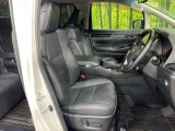 運転席シート廻りは使用感も少なく、良好な状態となっています。丁寧に使われていたことがよくわかりますね。