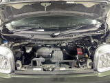 【エンジンルーム】エンジンの調子は良好です!ご納車前にはしっかりとオイル交換・その他油種類の点検補充をさせて頂きます。また、ガリバーでは修復歴のある車は販売いたしません。//