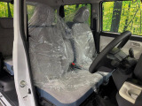 運転席シート廻りは使用感も少なく、良好な状態となっています。丁寧に使われていたことがよくわかりますね。