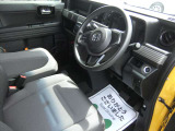 運転席の画像です。