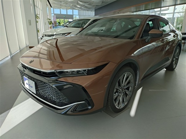 クラウンクロスオーバー 2.5 G アドバンスト レザー パッケージ E-Four 4WD 