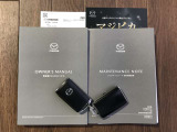 取扱書&整備手帳揃っております☆遠くからドアの開錠施錠が出来る便利なキーレスを装備しています。