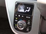 オートエアコンで車内はいつでも快適です♪