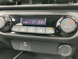 オートエアコンなので一年中室内はいつも快適です!