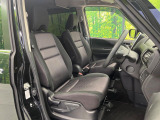 運転席シート廻りは使用感も少なく、良好な状態となっています。丁寧に使われていたことがよくわかりますね。