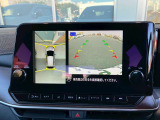 アラウンドビューモニター。上空から見下ろしているかのような映像を映し出して周囲を確認し、スムースな駐車をアシストします。