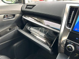 気になる車はすぐにお問い合わせください!画面右側の0066から始まる無料ダイヤルからお問い合わせ下さい!専門スタッフがお車のご質問にお答えいたします!