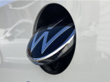 リアビューカメラはVWエンブレムをかたどったスマートなバックドアノブ内蔵型です。