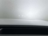 ヘッドアップディスプレイ付き♪運転席からの視線を下げることなくメーターが見れることが安心ですね。上質なおクルマならではの機能ですね!