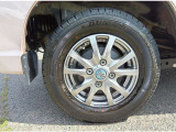 夏タイヤ・ダンロップエナセーブVAN01。145/80R12。2022年製造。残り溝5〜6部山。状態は良いです