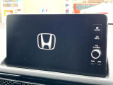 【メーカー純正ナビ】インテリアに溶け込むスタイリッシュな「専用設計」メーカーナビを装備♪視認性や操作性など基本性能にも優れ、より上質なカーライフをお楽しみいただけます。