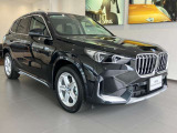 【BMWの伝統-2】時代を超える美しさ。磨き抜かれたエアロダイナミクスが瞳を奪う。一目で伝わるスポーティーなプロポーションは、BMWの走行性能を生み出すのに欠かせない要因の一つです。
