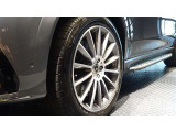 メルセデスの認定中古車「サーティファイドカー」では、万一お車が故障した場合も、ご購入後1年間もしくは2年間※は走行距離にかかわらずメルセデス・ベンツ正規サービスネットワークで無料修理いたします