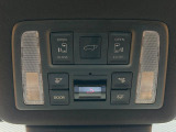 【パワーバックドア】スマートキーや運転席のボタンを押すだけでリアゲートが自動で開閉します!荷物を持っている時や、高い位置にあるバックドアを閉める際に便利な機能です♪