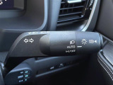 【 オートライト 】オートライトなのでライトの点け忘れを気にすることなく運転が出来ます♪//