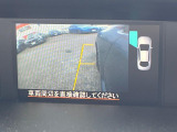 【サイドカメラ】停車・駐車時に死角になりがちな運転席から見えづらい部分の障害物を確認できます!雨天時や夜間などは特に活躍してくれるアイテムです。