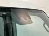 品質へのこだわり!フロアマットやシートなど車内をキレイに清掃し、ニオイや汚れなどを徹底的にクリーニングしてもらっております。室内はピカピカです☆
