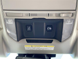 気になる車はすぐにお問い合わせください!画面右側の0066から始まる無料ダイヤルからお問い合わせ下さい!専門スタッフがお車のご質問にお答えいたします!