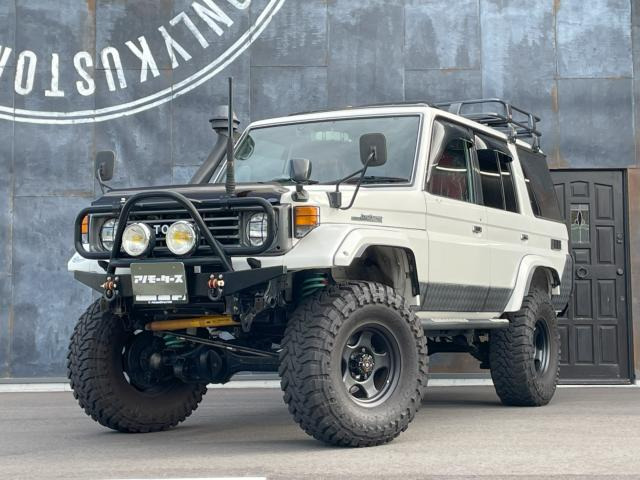 トヨタ ランドクルーザー70 4.2 ZX FRPトップ ディーゼル 4WD の