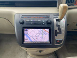 ナビ付車です!ドライブには嬉しいBluetoothが繋がるので好きな音楽を聴いて快適なドライブを楽しめます。
