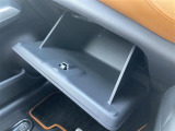 店舗にて現車の確認もいただけますので、お電話で在庫のご確認の上是非ご来店くださいませ!!!//////