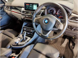 アウトバーンでの走行を見据えたBMWのブレーキシステムはもしもの時にもいち早くマシンを停止してくれます。