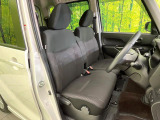 運転席シート廻りは使用感も少なく、良好な状態となっています。前オーナー様が丁寧に使っていたことがよくわかりますね。