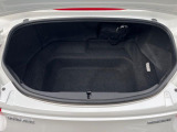普段のお買い物や通勤、送迎等に十分な荷室スペースを確保しております♪