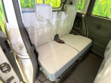 高品質なオリジナルフロアマットもオプションにてご用意しております。お好きなデザインやカラーをお車に合わせて選んでいただくことができます♪