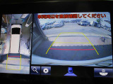 狭い道でも安心パノラミックビューモニター装備しています。車両を上から見たような映像をナビの画面に表示♪運転席からの目視だけでは見にくい車両周辺の状況をリアルタイムで確認できます!