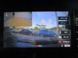 ■ドライブレコーダーの映像を表示出来ます、右側のメニューから設定やSDフォーマットが出来ます。