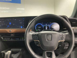 使いやすく運転しやすいレイアウトの運転席周り。