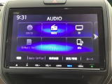 ナビゲーションはフルセグTV、インターナビ対応のGathers純正メモリーナビを搭載しています。Bluetoothオーディオ機能がありますので、スマートフォンなどの音楽も再生できます。