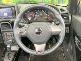 【純正革巻きステアリング】上質な革を使用することで、手にしっかり馴染みとても運転しやすいハンドルです♪