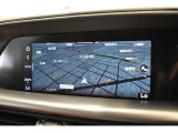 純正のカーナビゲーションの他、スマートフォンをUSB接続することにより、Apple CarPlay/Android Autoが可能。