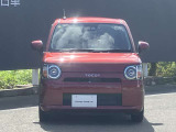 フロントガラスの上部には衝突軽減ブレーキの装置も付いており、より安全に運転を楽しんでいただくことができます。