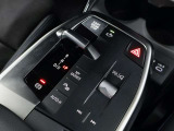 BMWライフをさらに素晴らしいものにするために、BMWカードもご用意しております。ご利用金額1,000円ごとに1ポイントたまります。BMW正規ディーラーでのご利用につきましてはポイントが2倍になります。