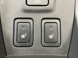 【シートヒーター】運転席/助手席共にシートヒーターを装備。季節を問わず快適にドライブできます。