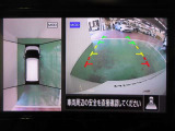 アラウンドビューモニターで車庫入れも空から見ている様に駐車できラクラクです。