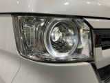 LEDヘッドライトで夜道も安心!