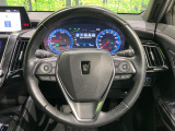 【純正革巻きステアリング】上質な革を使用することで、手にしっかり馴染みとても運転しやすいハンドルです♪