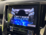 【BIG-X11インチナビ】人気の大画面BIG-Xナビを装備。専用設計で車内の雰囲気にマッチ!ナビ利用時のマップ表示は見やすく、テレビやDVDは臨場感がアップ!いつものドライブがグッと楽しくなります♪