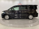 購入後も自社指定整備工場完備でお客様の愛車をしっかりサポート致します!御納車時には安全かつ安心してお乗り頂けるようホンダ専門知識を持つ整備スタッフが点検・整備・装備も説明をしてお渡ししております。