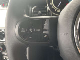 【アクティブクルーズ】アクセルやブレーキを踏まなくても、前車との車間距離を保ちつつ、一定速度で走ってくれる非常に便利な機能です