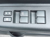 パワーウインドウなので、運転中でも安全に窓の開閉ができますよ!