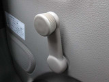 期間中、走行距離制限の無い日産ワイド保証が付帯されます。納車後は全国の日産ディーラーで保証修理を受けて頂く事が可能ですので安心です。有料とはなりますが保証延長も可能です。