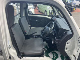 運転席、助手席共に綺麗です!
