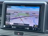 お出かけの際に安心のナビ付です☆バックカメラ機能で駐車もスムーズに行えます。